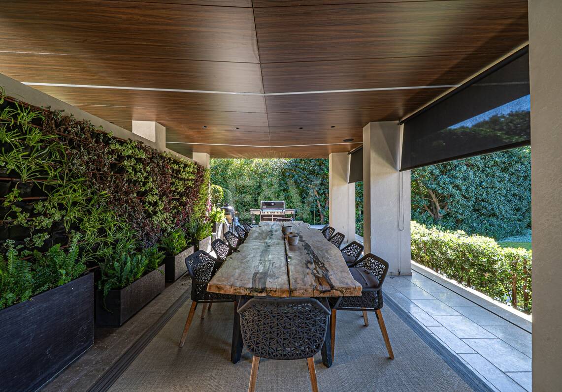 Imponująca willa w odległości spaceru do plaży w Guadalmina