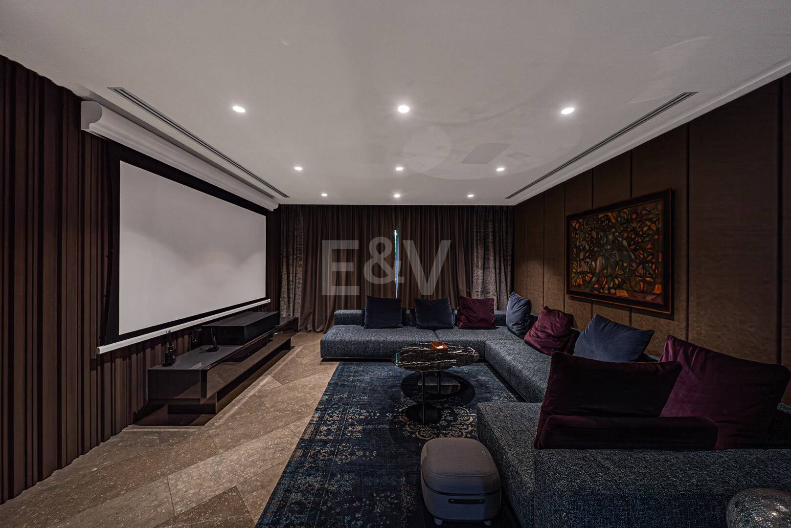 Impresionante Villa a Distancia andando de la Playa en Guadalmina