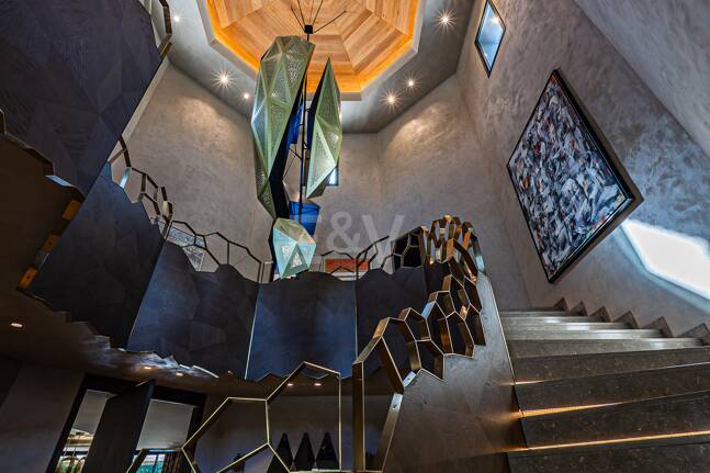 Impresionante Villa a Distancia andando de la Playa en Guadalmina