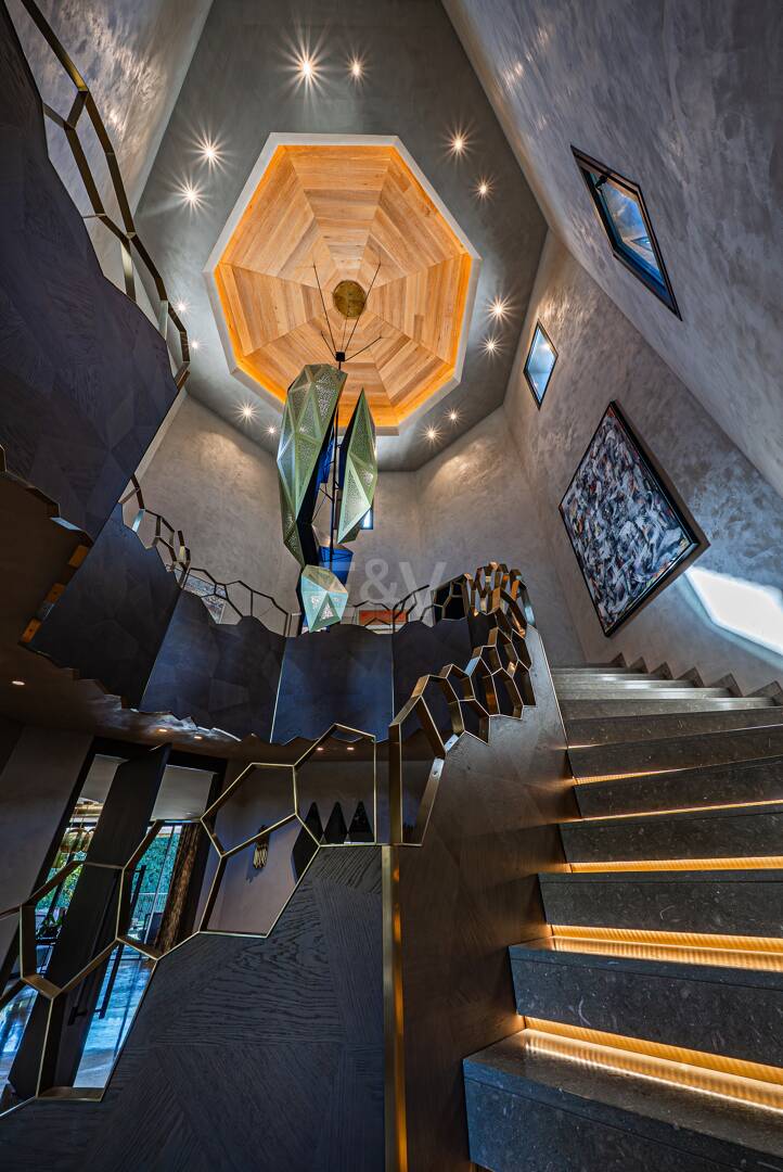 Impresionante Villa a Distancia andando de la Playa en Guadalmina