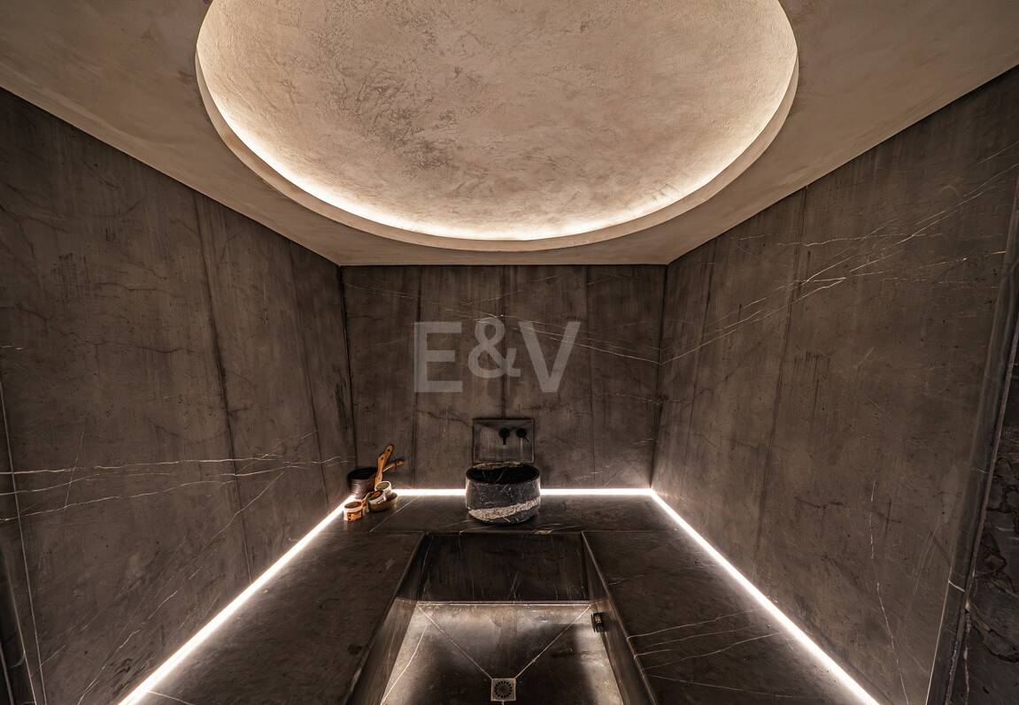 Impresionante Villa a Distancia andando de la Playa en Guadalmina