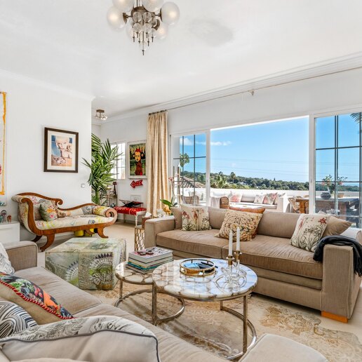 Maison de ville exquise avec vue panoramique à Marbella Hill Club