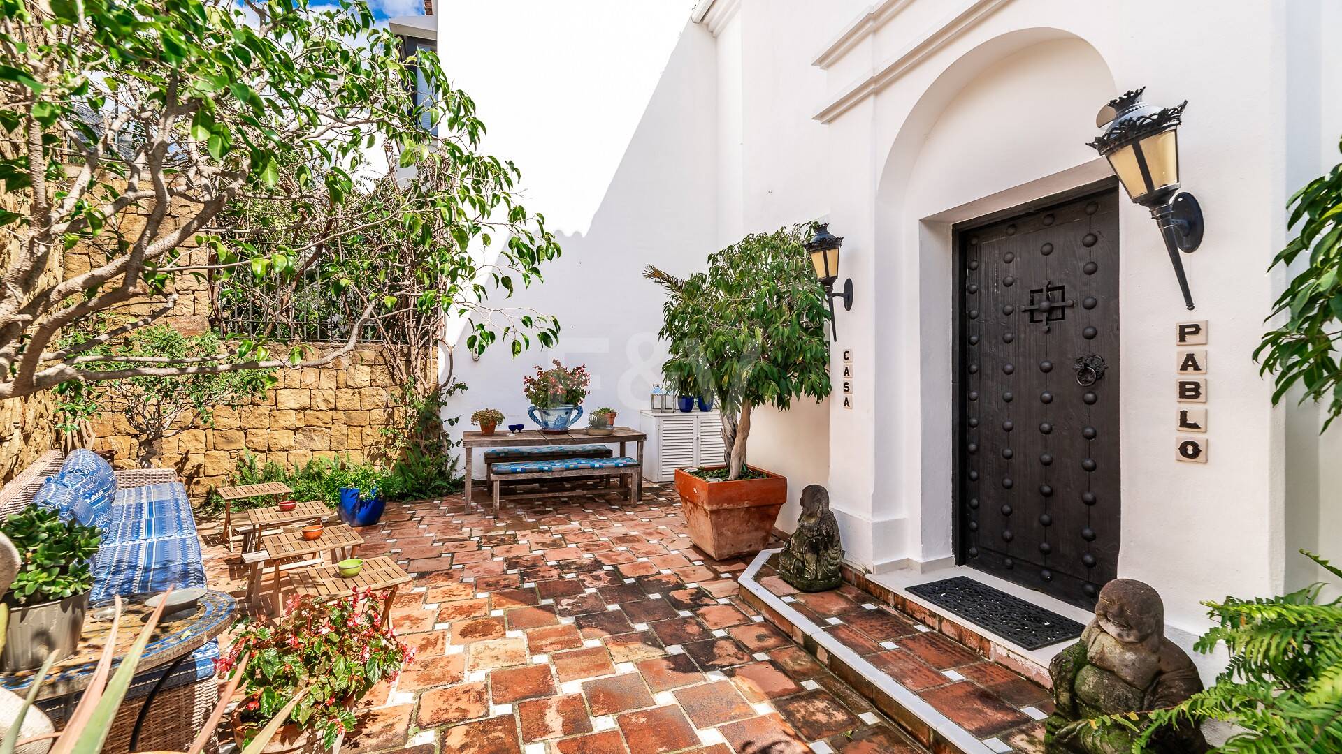 Maison de ville exquise avec vue panoramique à Marbella Hill Club