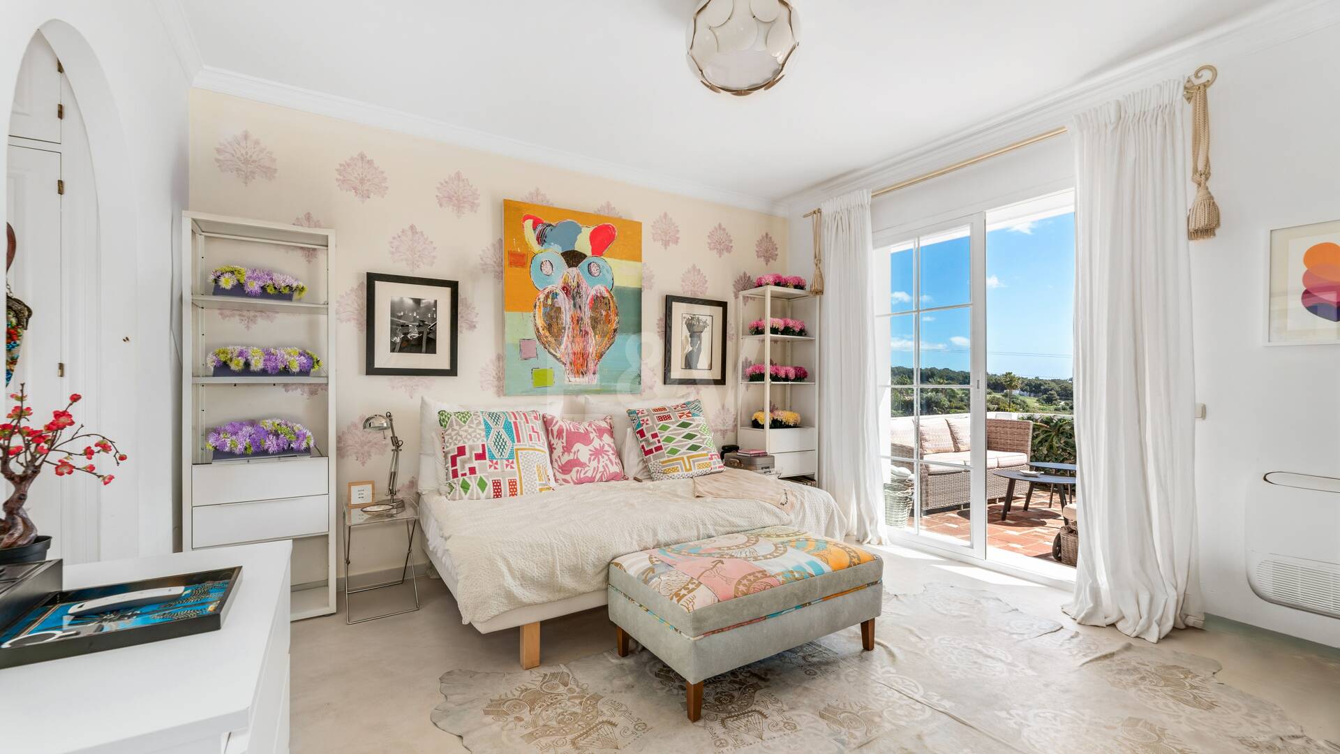 Utsökt radhus med panoramautsikt i Marbella Hill Club