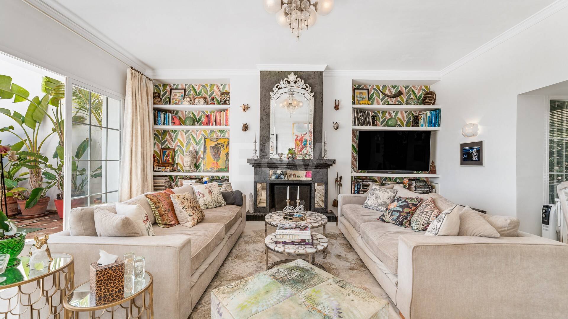 Maison de ville exquise avec vue panoramique à Marbella Hill Club