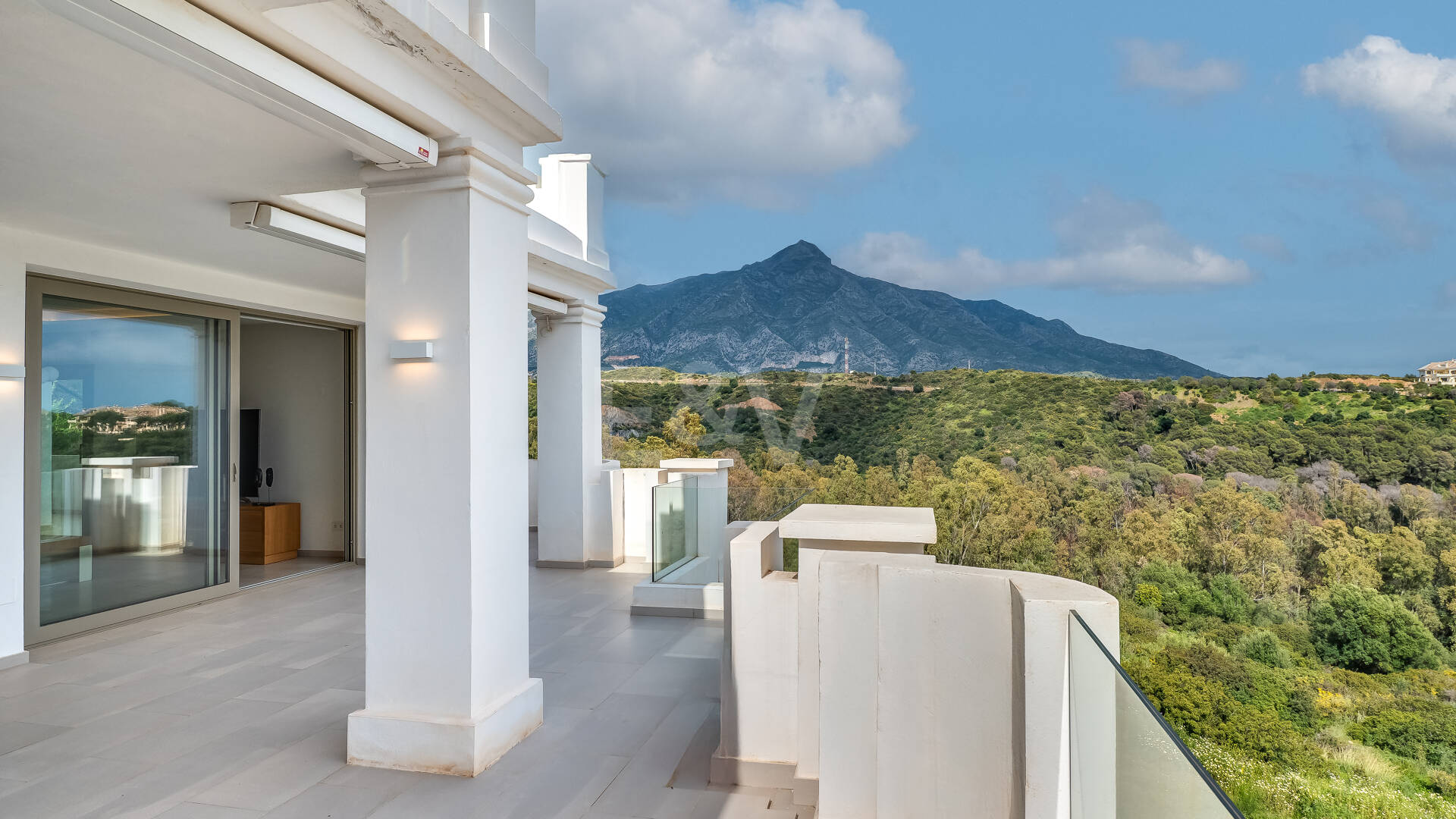 Appartement à louer en Nueva Andalucia, Marbella (Toutes les zones)