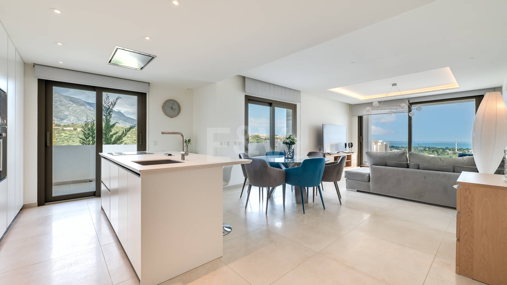 Appartement à louer en Nueva Andalucia, Marbella (Toutes les zones)