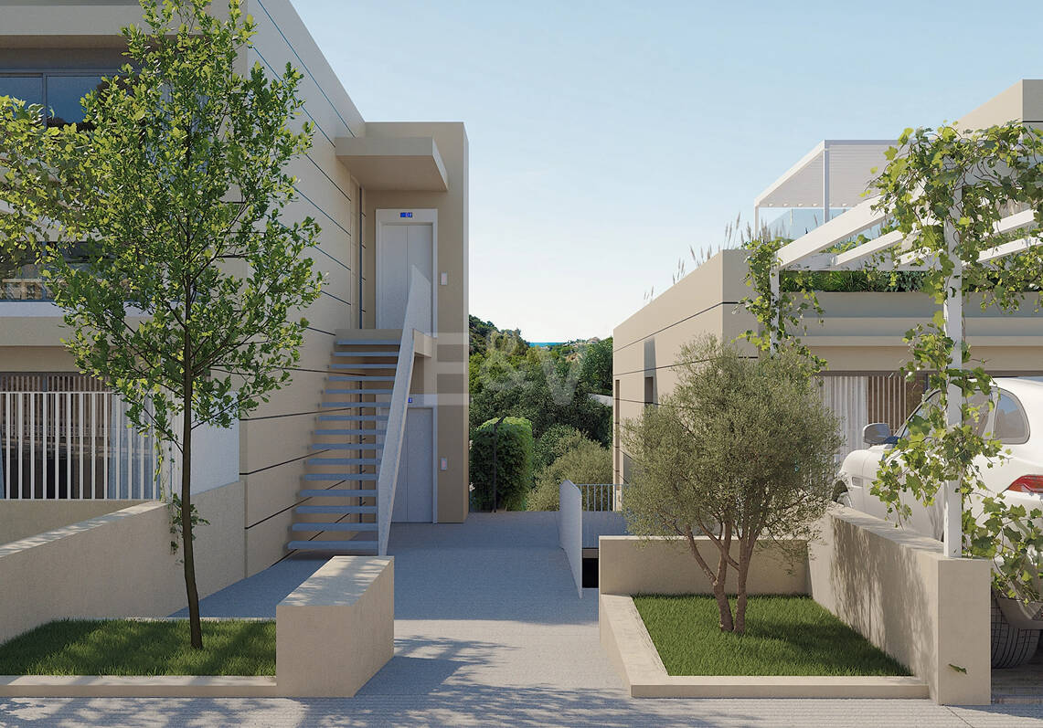 Außergewöhnliche 2-Schlafzimmer-Immobilie in Elviria mit privatem Garten