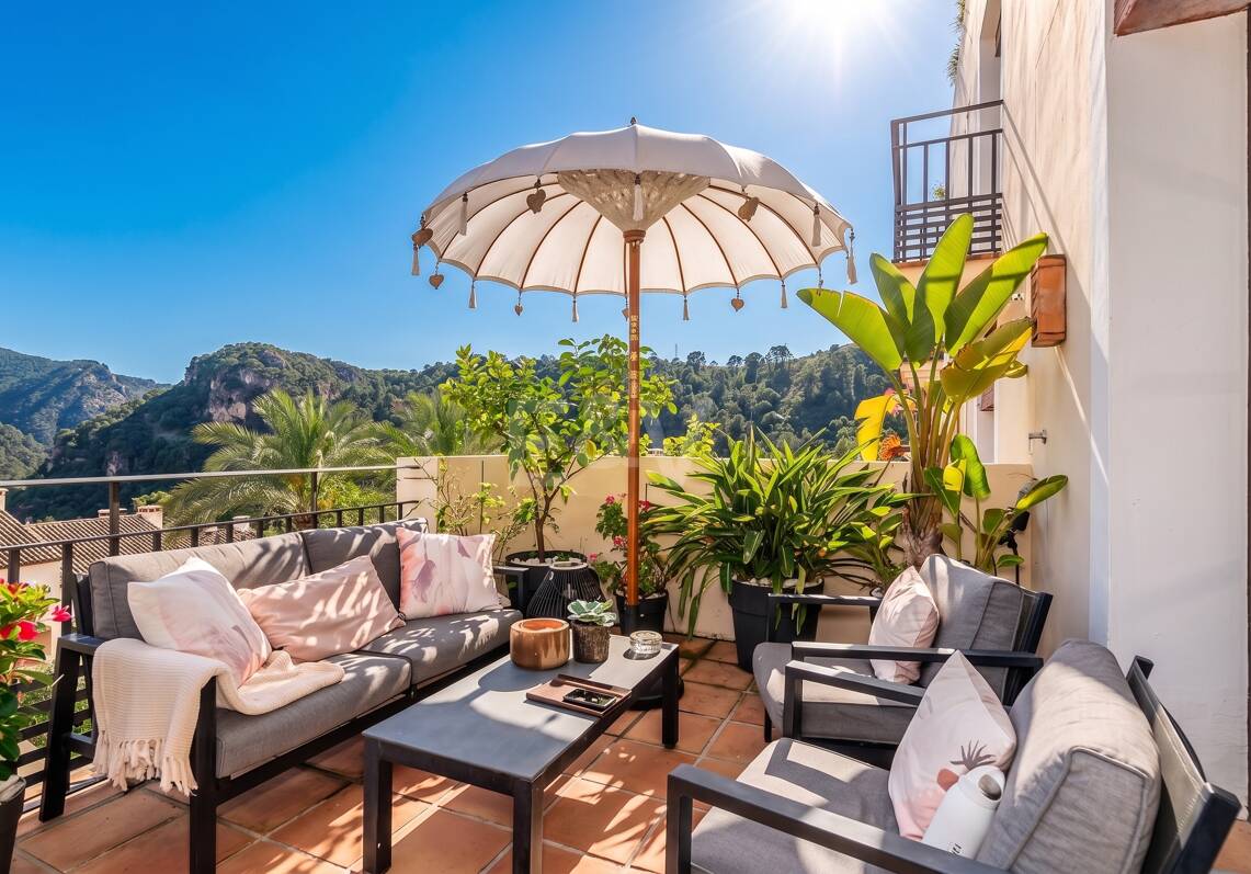 Modern Townhouse med Mountain Views & Luxury Amenities