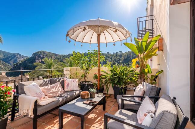 Modern Townhouse med Mountain Views & Luxury Amenities