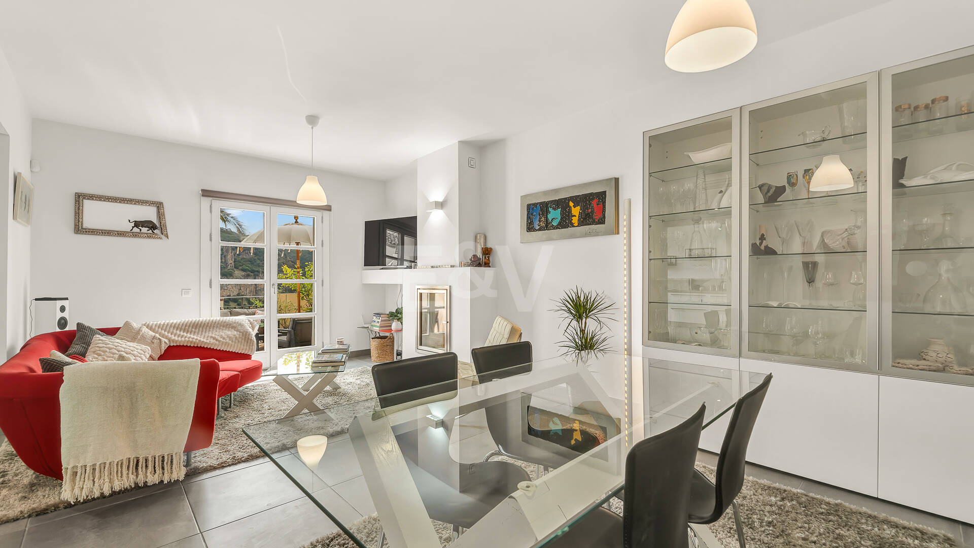 Modern Townhouse med Mountain Views & Luxury Amenities