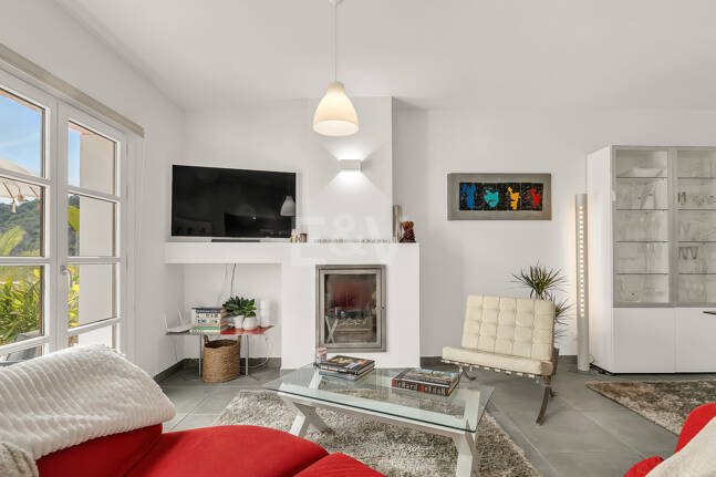 Modern Townhouse med Mountain Views & Luxury Amenities