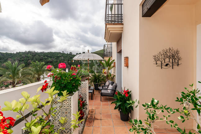 Modern Townhouse med Mountain Views & Luxury Amenities