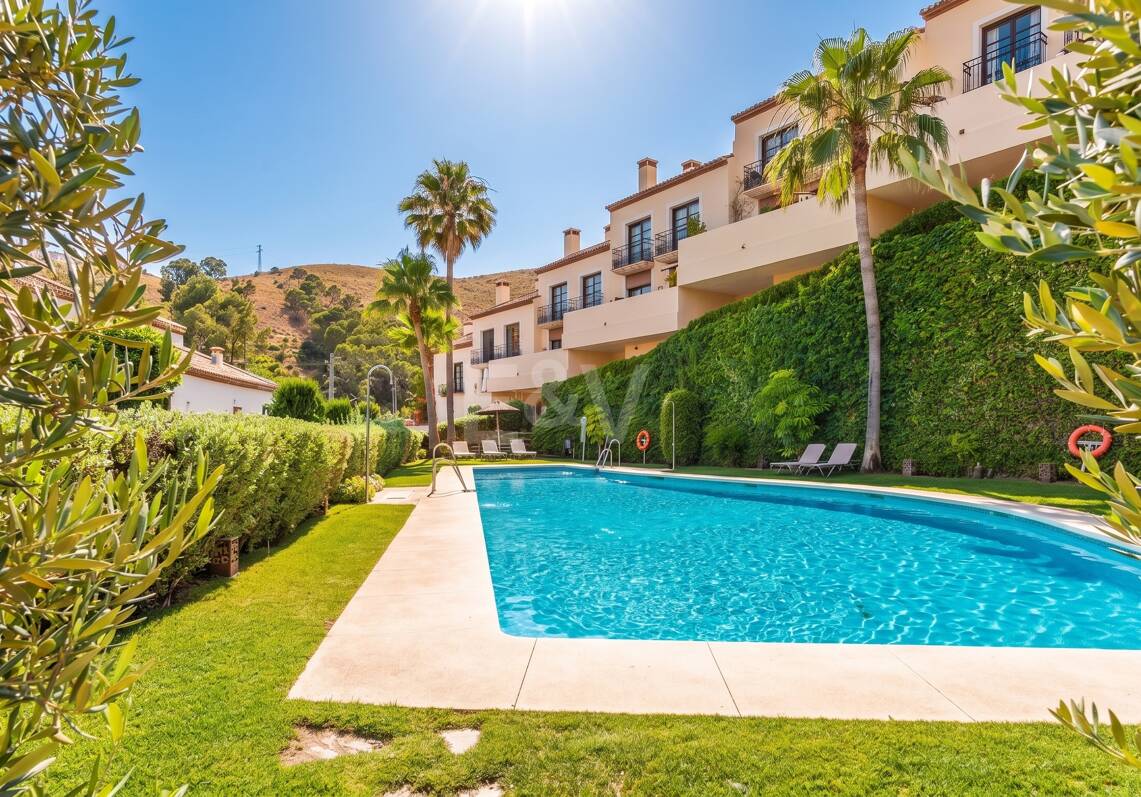 Modern Townhouse med Mountain Views & Luxury Amenities
