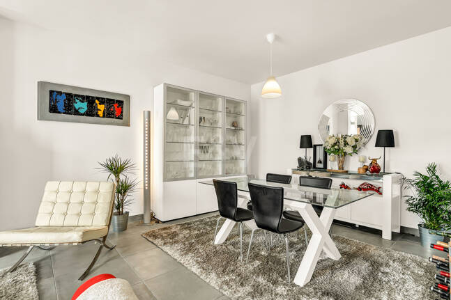 Modern Townhouse med Mountain Views & Luxury Amenities