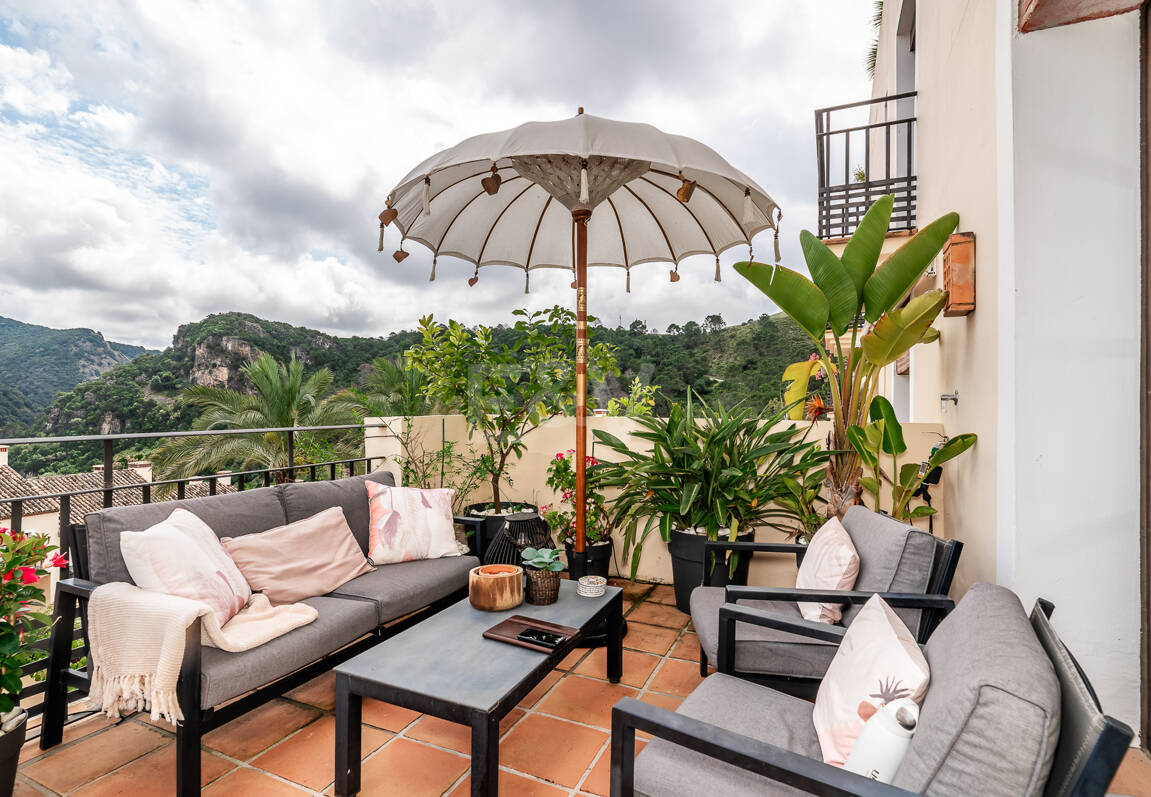 Modern Townhouse med Mountain Views & Luxury Amenities