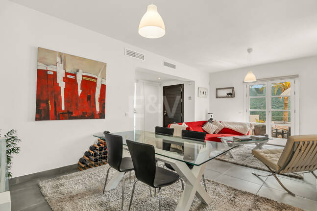 Modern Townhouse med Mountain Views & Luxury Amenities