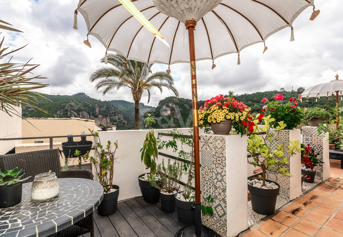 Modern Townhouse med Mountain Views & Luxury Amenities