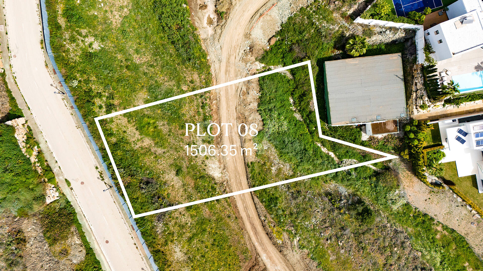 Lamborghini-Branded Ultra-Luxury Plot Surplombant la Méditerranée et le Golf