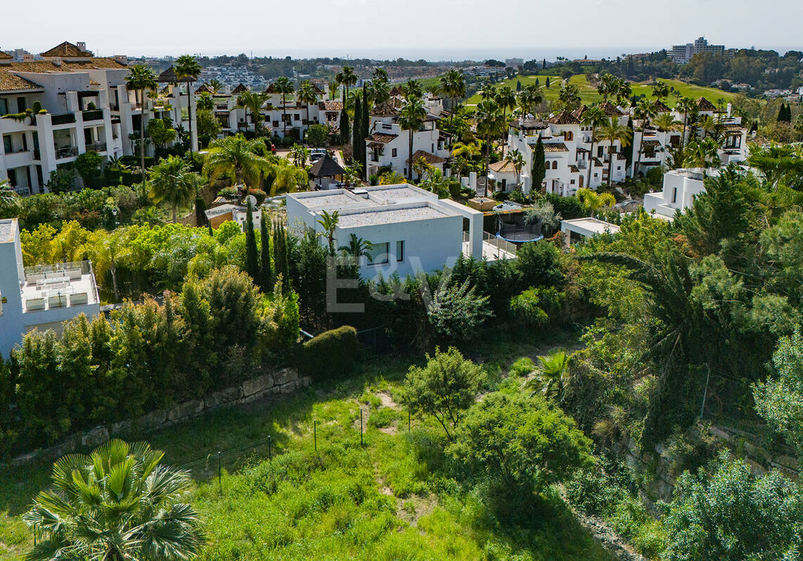 Prime Sea-View Plot i Lamborghini Signature Community