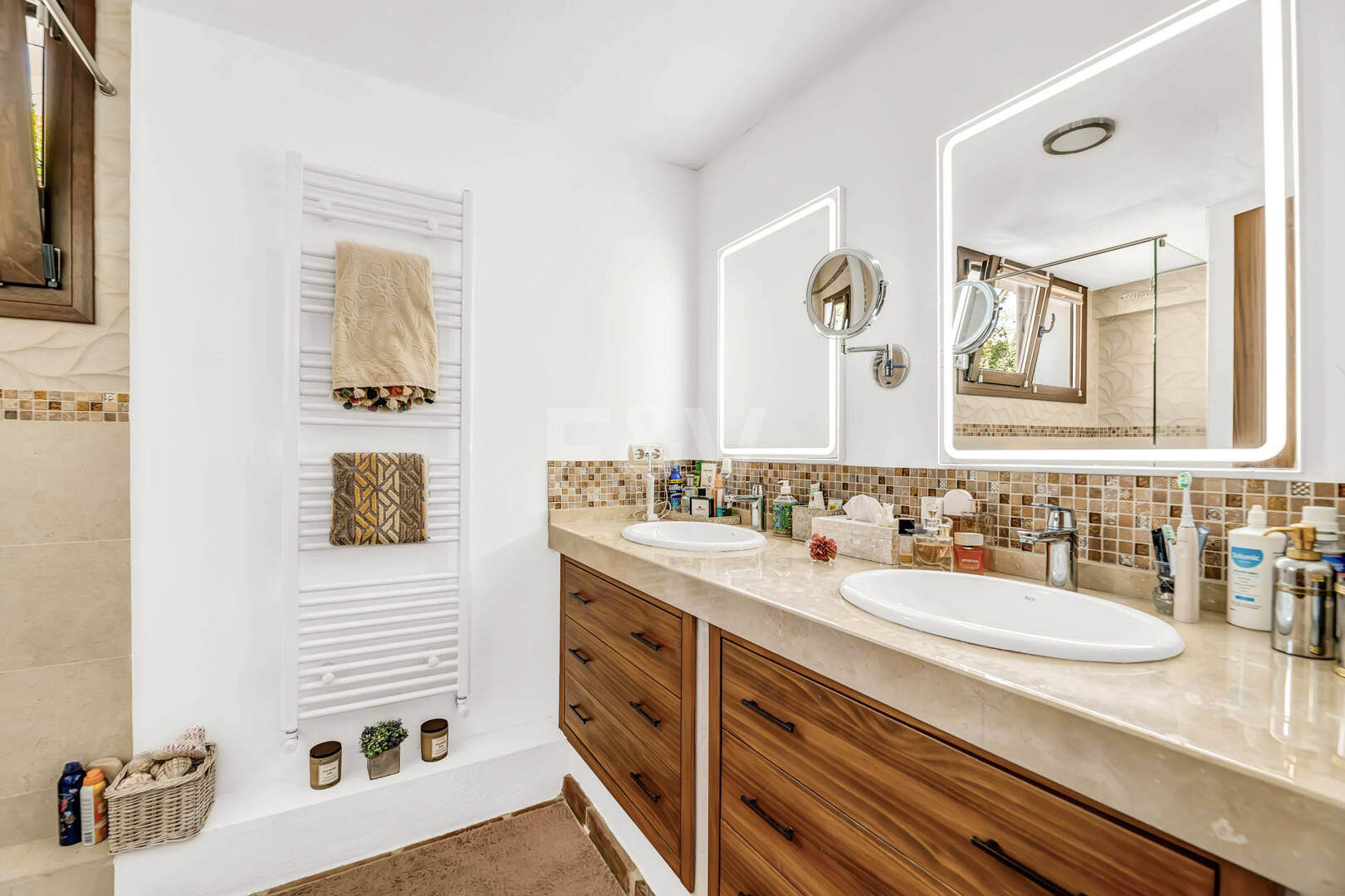 Elviria Traditional Andalucian Family Home with sea views