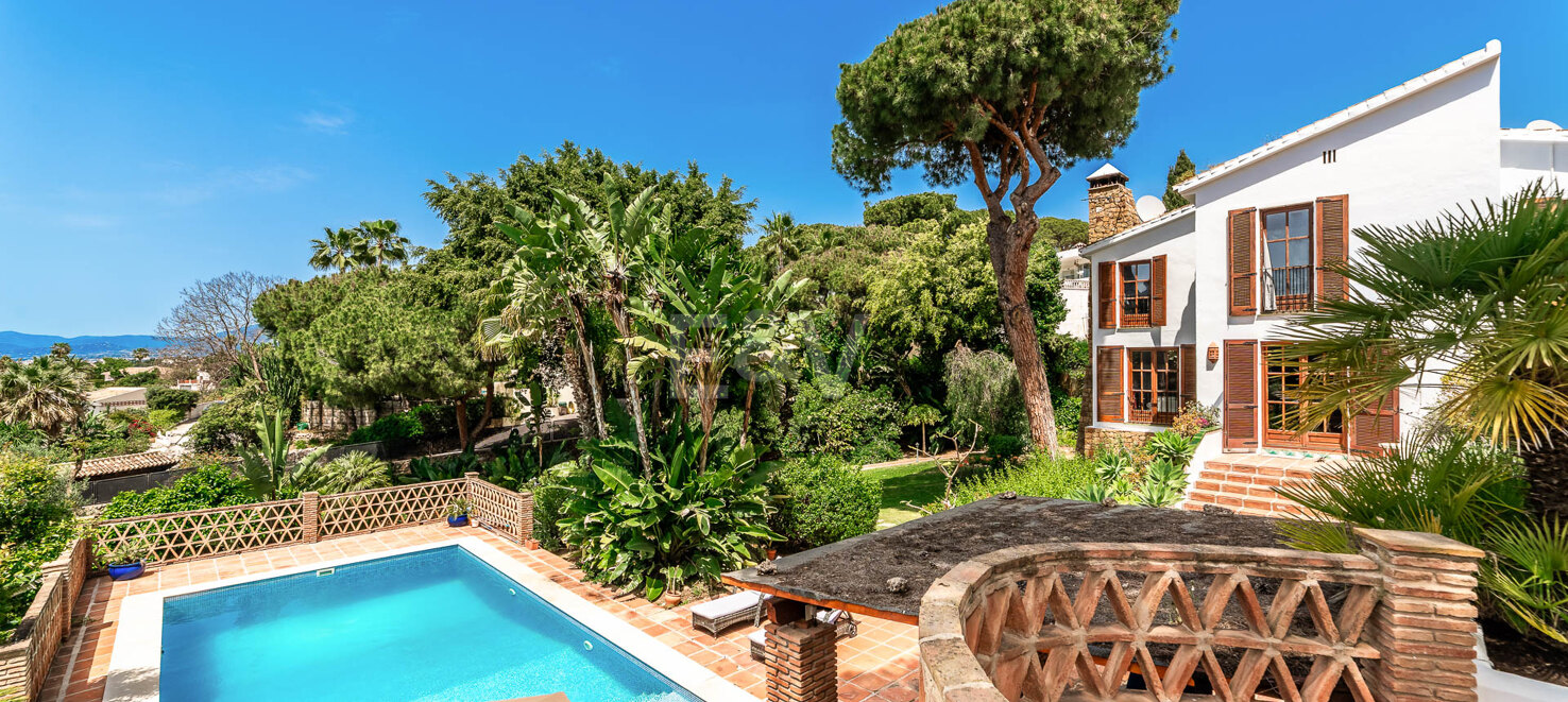 Villa à vendre en Elviria, Marbella Est