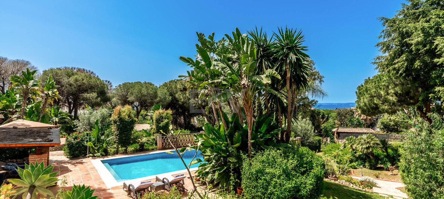 Villa à vendre en Elviria, Marbella Est