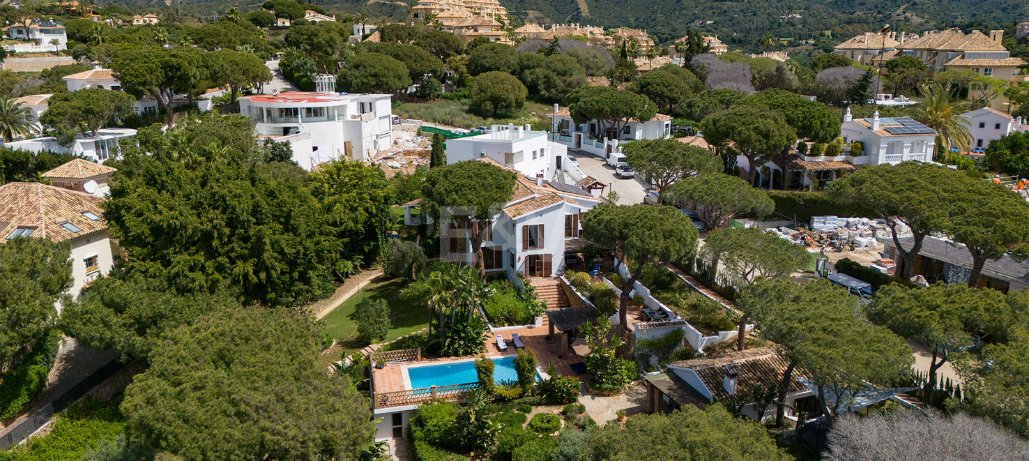 Elviria Traditional Andalucian Family Home with sea views