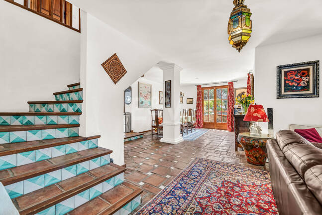 Elviria Traditional Andalucian Family Home with sea views