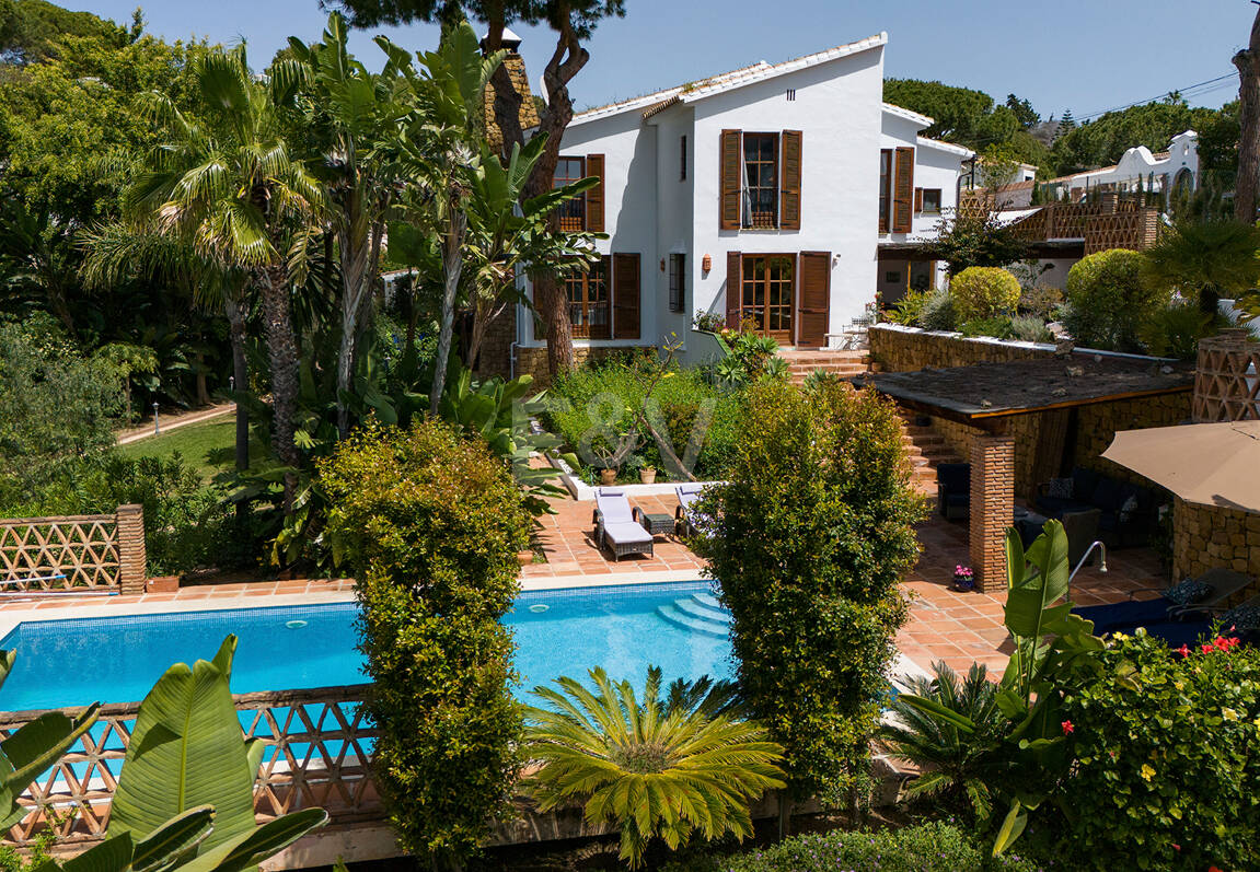 Elviria Traditional Andalucian Family Home with sea views