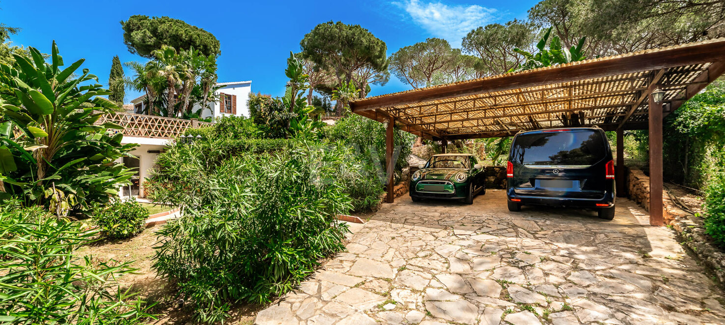 Villa à vendre en Elviria, Marbella Est