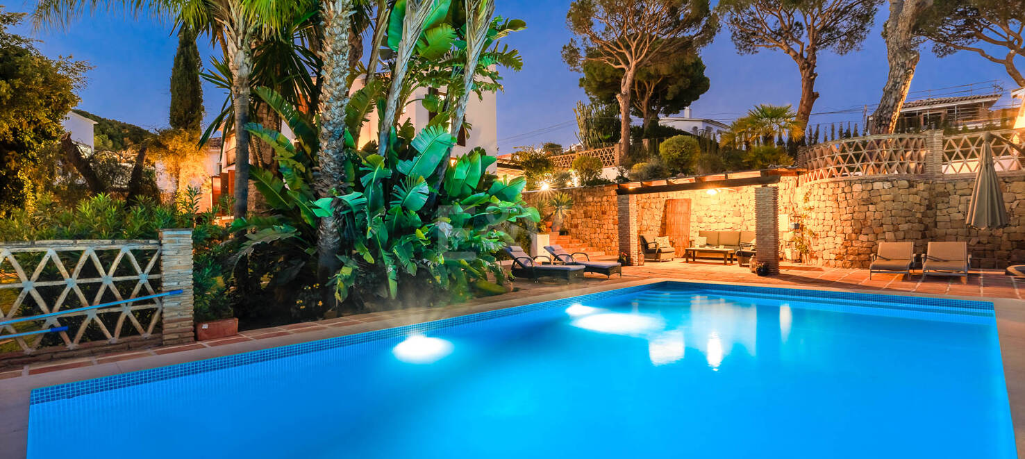 Elviria Traditional Andalucian Family Home with sea views