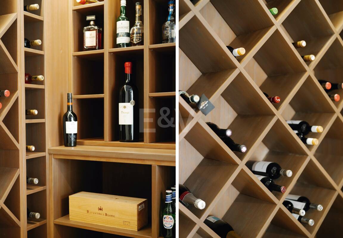 Elegant Villa with Scenic Mountain and Golf Views in Nueva Andalucía