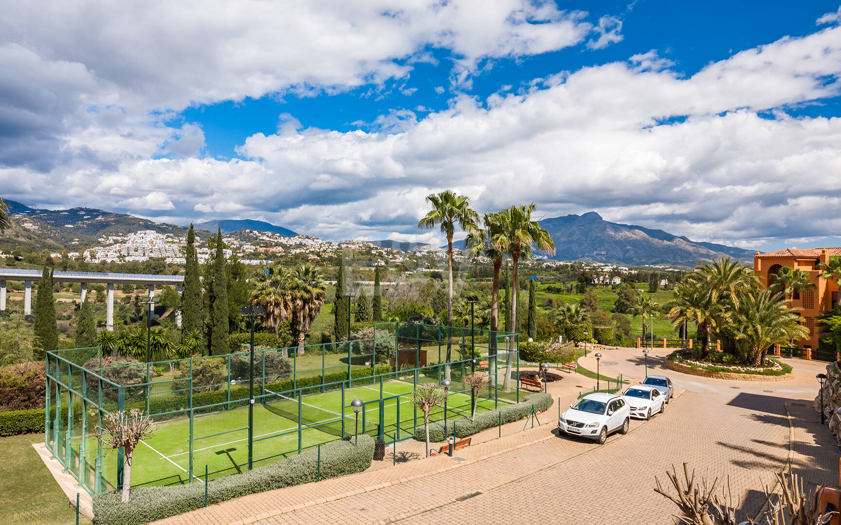 Garden Lägenhet i Gated Community med Resort-Style Amenities