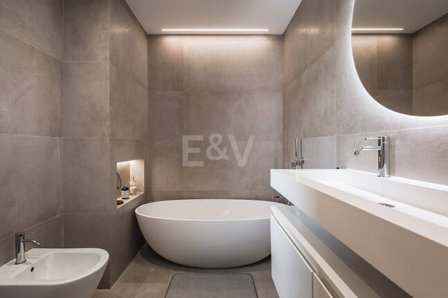 Garden Lägenhet i Gated Community med Resort-Style Amenities