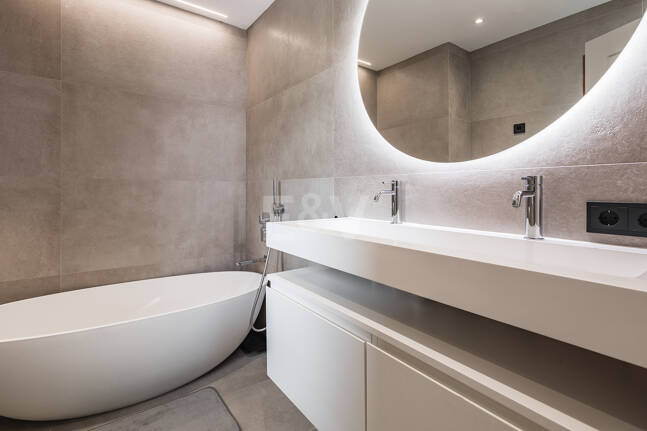 Garden Lägenhet i Gated Community med Resort-Style Amenities