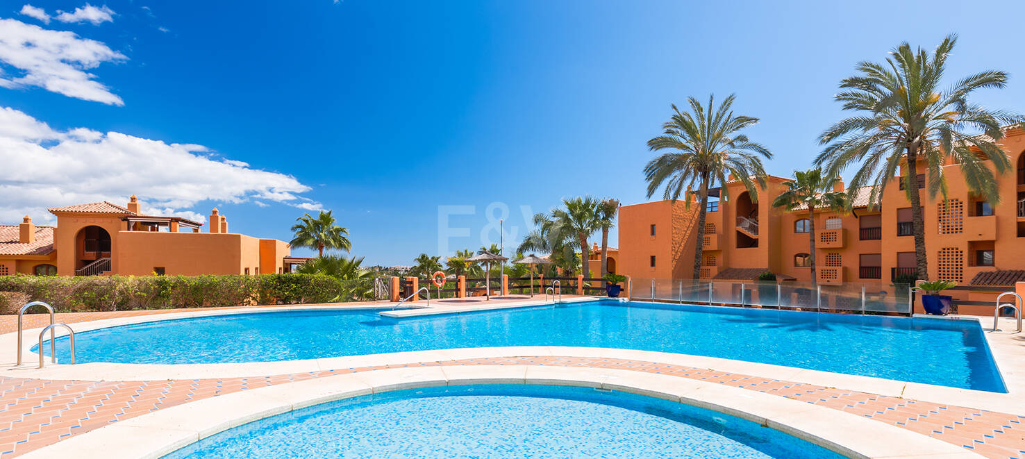 Gartenwohnung in gesicherter Anlage mit Resort-ähnlichen Annehmlichkeiten