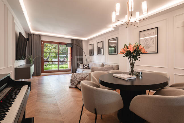 Garden Lägenhet i Gated Community med Resort-Style Amenities