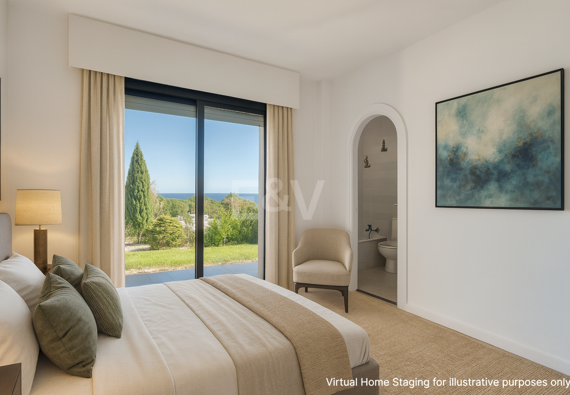 Great Investment Opportunity ! Townhouse with Unobstructed Sea Views