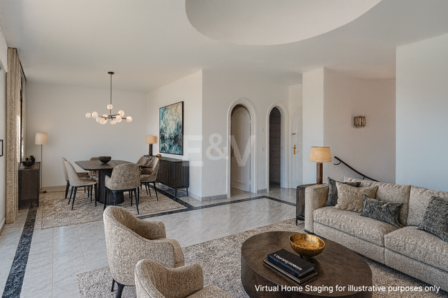 Great Investment Opportunity ! Townhouse with Unobstructed Sea Views