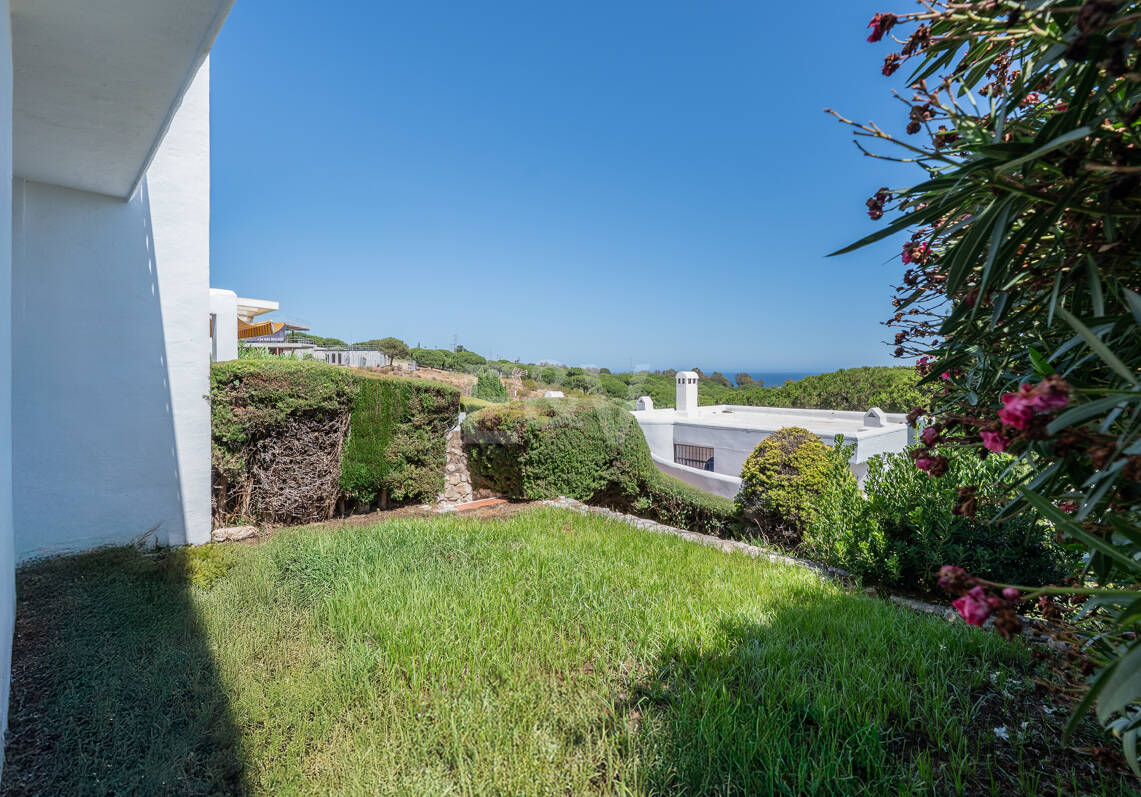 Stor investeringsmöjlighet! Townhouse med Unobstructed Sea Views