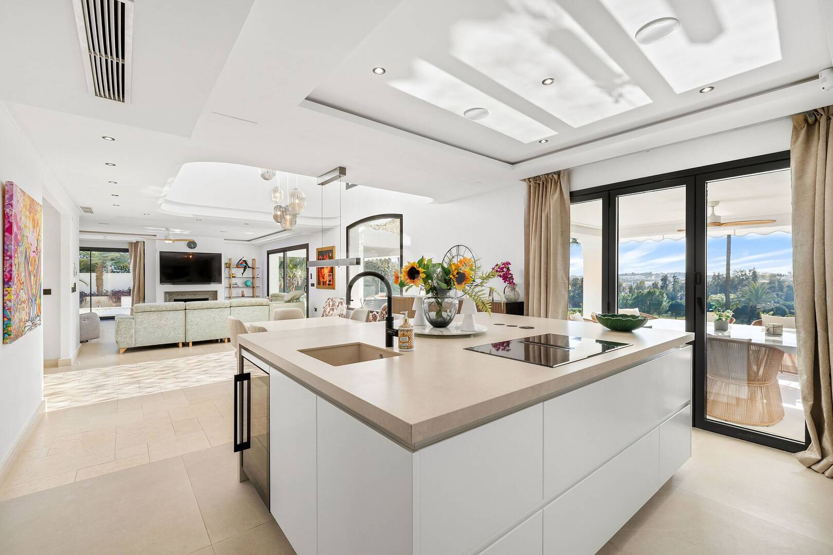 Exklusiv villa med utsikt över Los Naranjos Golfbana