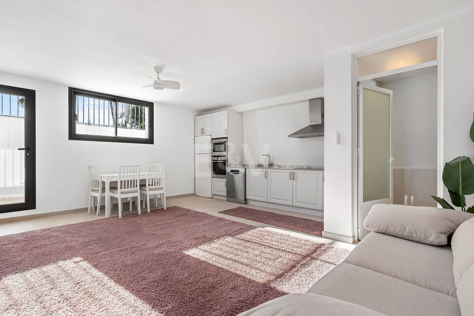 Exklusiv villa med utsikt över Los Naranjos Golfbana