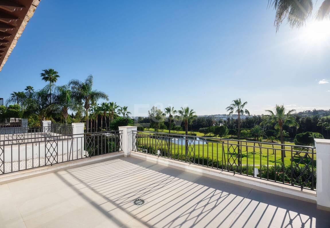 Exklusiv villa med utsikt över Los Naranjos Golfbana