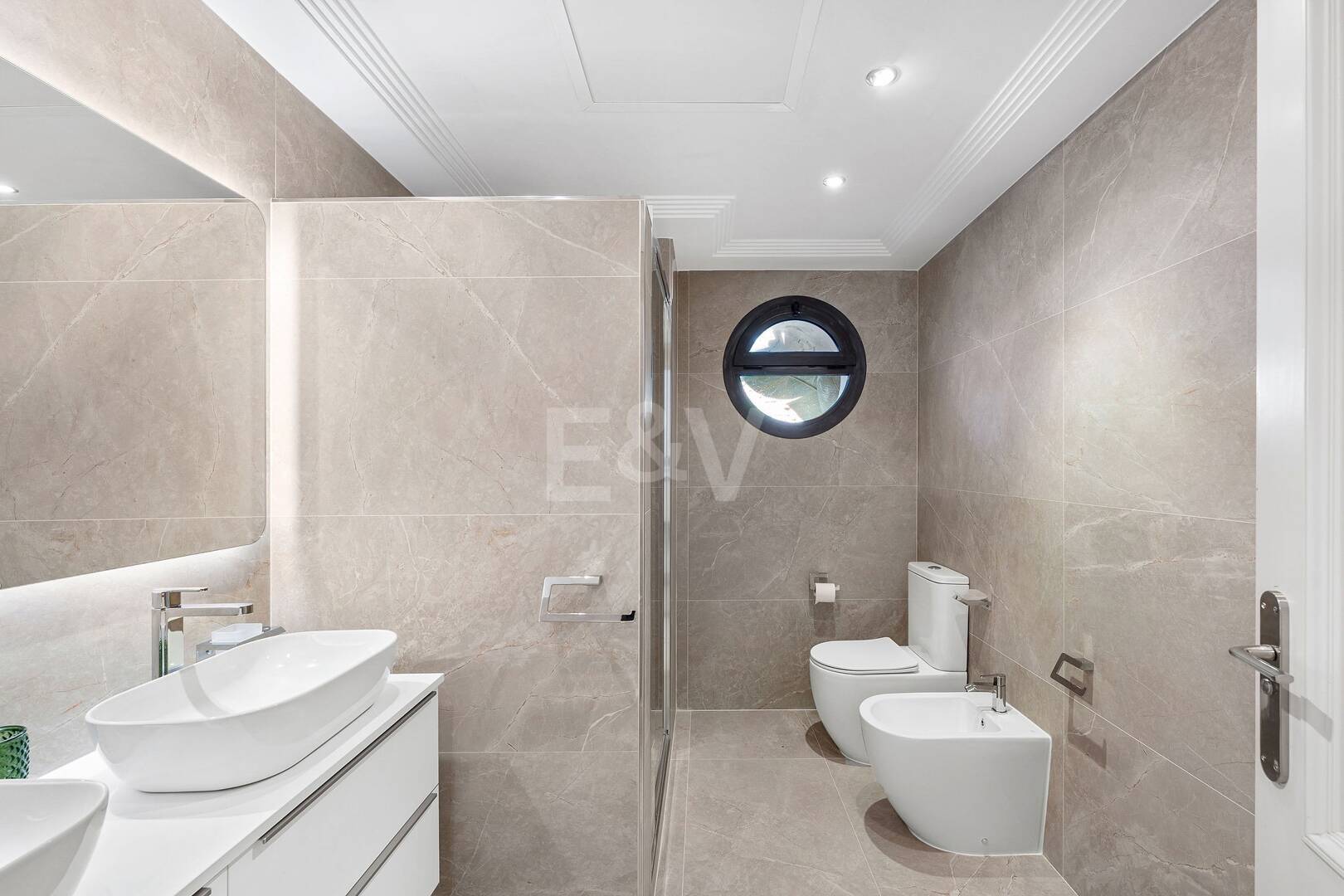 Exclusiva villa con vistas al campo de golf Los Naranjos