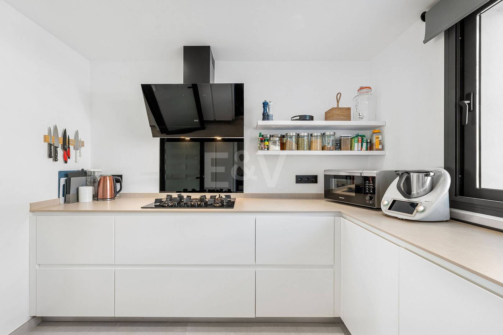 Exklusiv villa med utsikt över Los Naranjos Golfbana