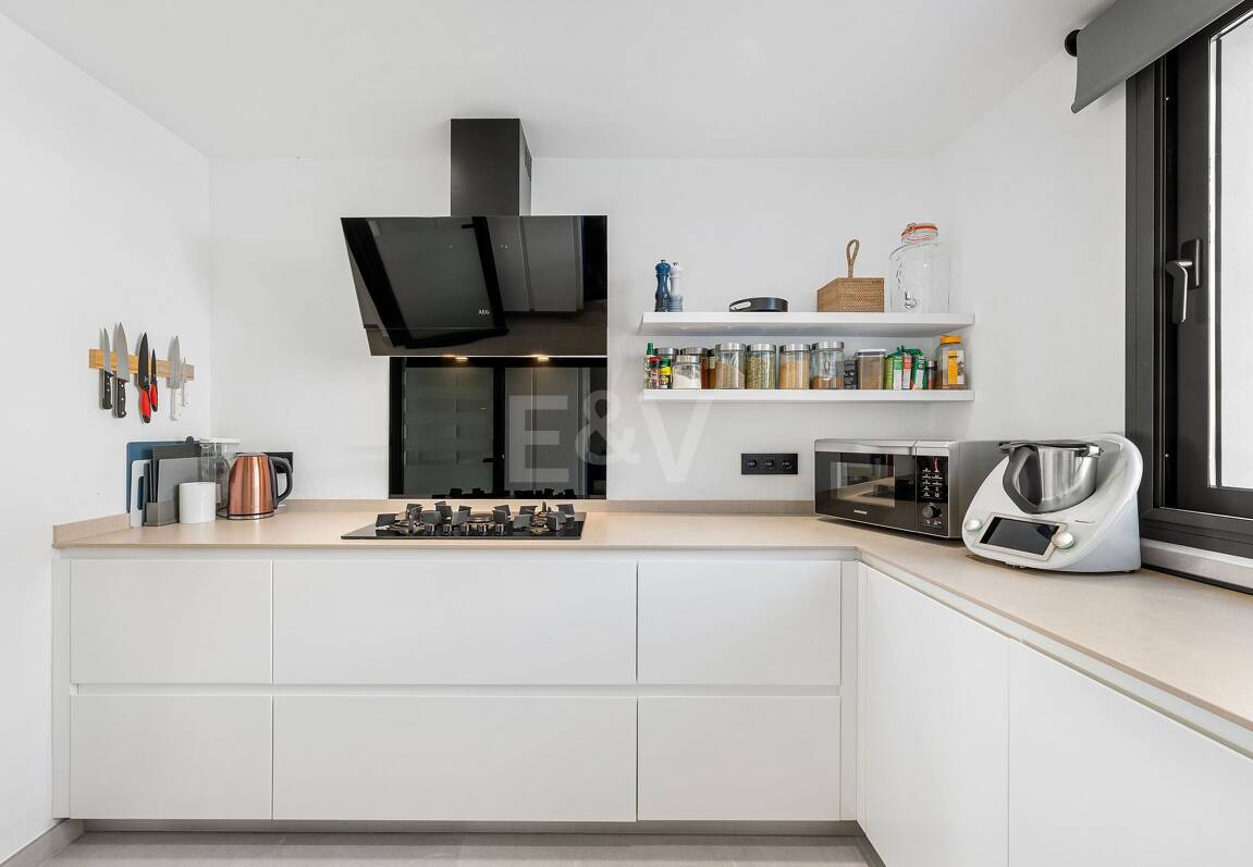 Exklusiv villa med utsikt över Los Naranjos Golfbana