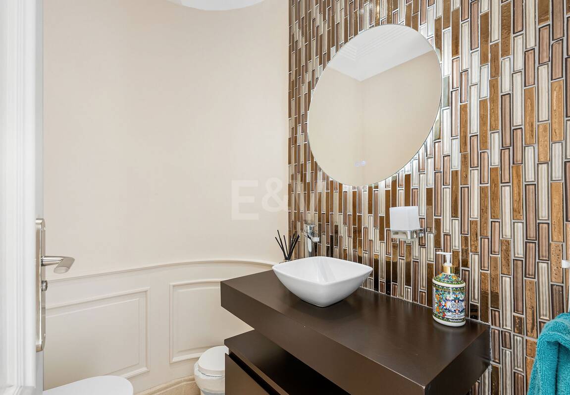 Exklusiv villa med utsikt över Los Naranjos Golfbana