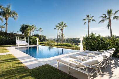 Exklusiv villa med utsikt över Los Naranjos Golfbana