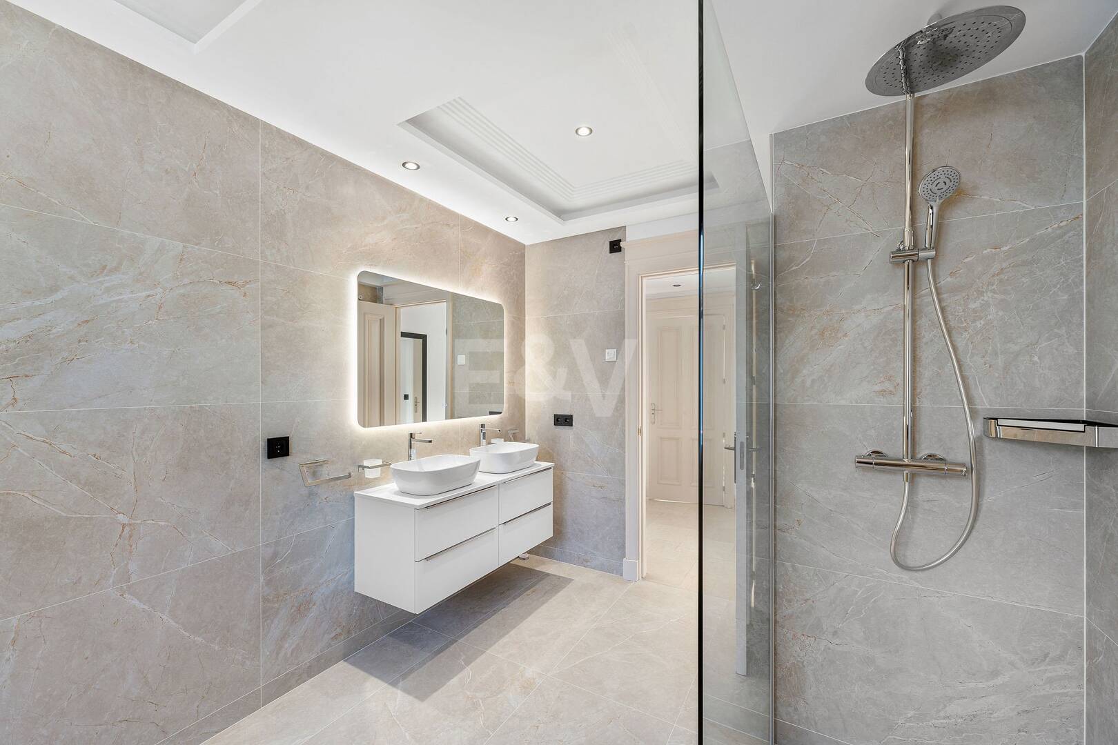 Exklusiv villa med utsikt över Los Naranjos Golfbana